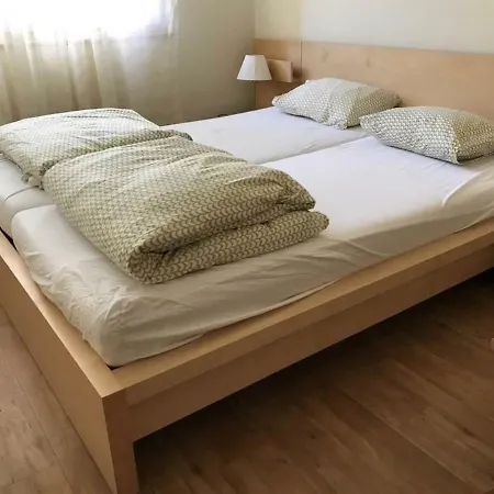 Jessica Apartment *