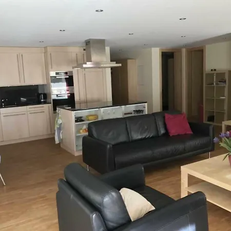 Jessica Apartment *